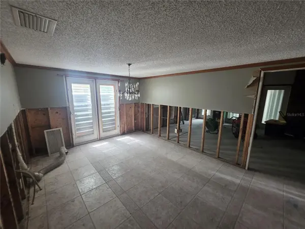 1016 GREER DR, Sarasota, FL 34237