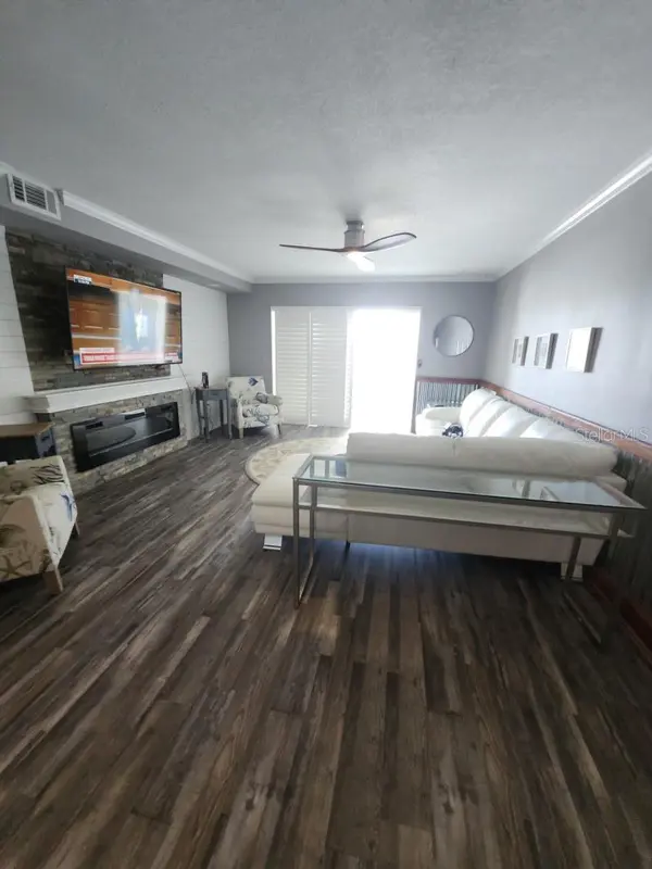 1819 SHORE DR S #217, South Pasadena, FL 33707