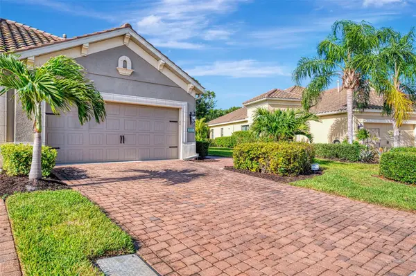 1321 BACKSPIN DR, Englewood, FL 34223
