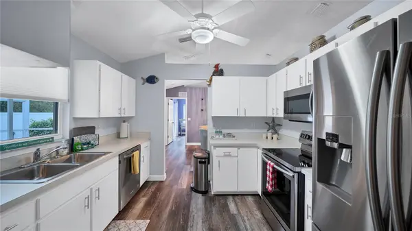 5219 INVERNESS DR, Sarasota, FL 34243