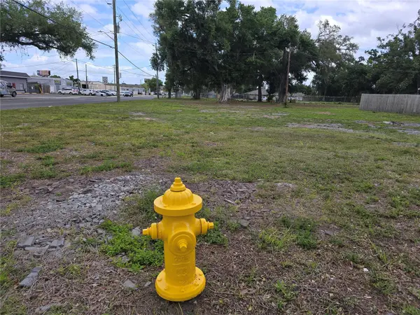 904 26TH AVE E, Bradenton, FL 34208