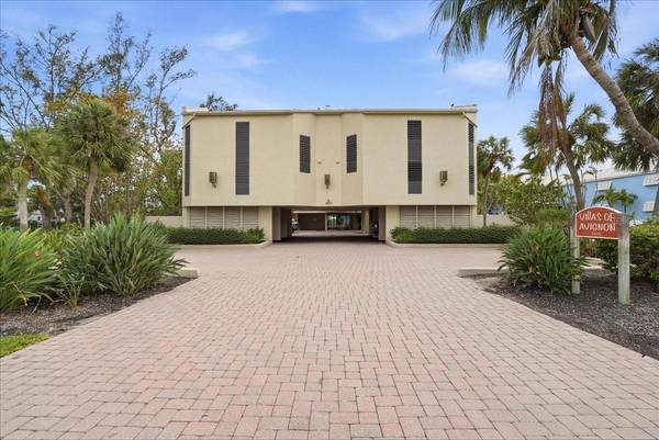 5611 GULF OF MEXICO DR #3, Longboat Key, FL 34228