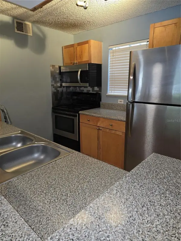 2500 WINDING CREEK BLVD #E205, Clearwater, FL 33761