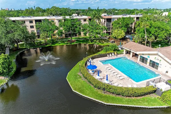 625 30TH AVE W #G203, Bradenton, FL 34205