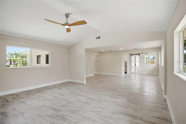 2816 MICHIGAN ST, Sarasota, FL 34237