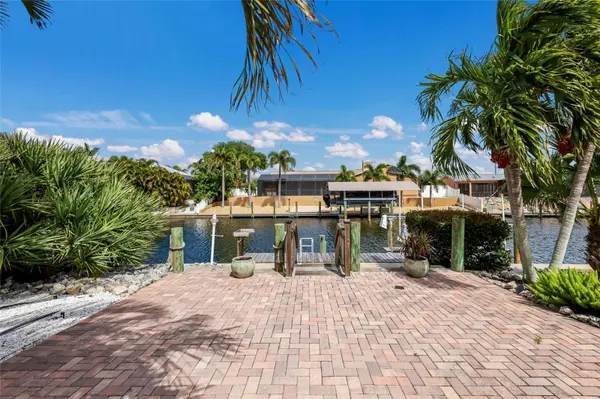 5007 BIMINI DR, Bradenton, FL 34210
