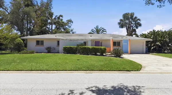 2940 BOUGAINVILLEA ST, Sarasota, FL 34239