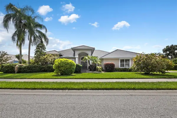 8615 WOODBRIAR DR, Sarasota, FL 34238