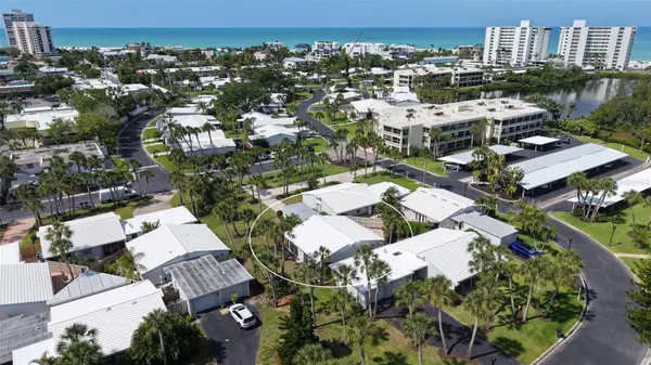 206 HOURGLASS WAY #V10, Sarasota, FL 34242