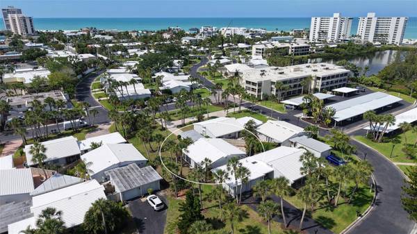 206 HOURGLASS WAY #V10, Sarasota, FL 34242