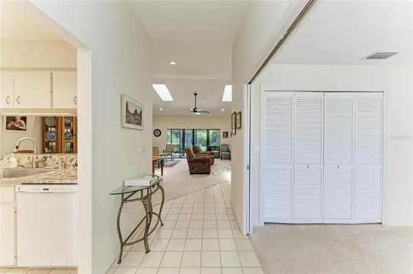 3946 WILSHIRE CIR E #168, Sarasota, FL 34238