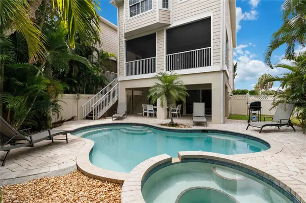 215 81ST ST, Holmes Beach, FL 34217