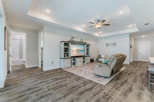 908 HIBISCUS AVE, Lehigh Acres, FL 33972