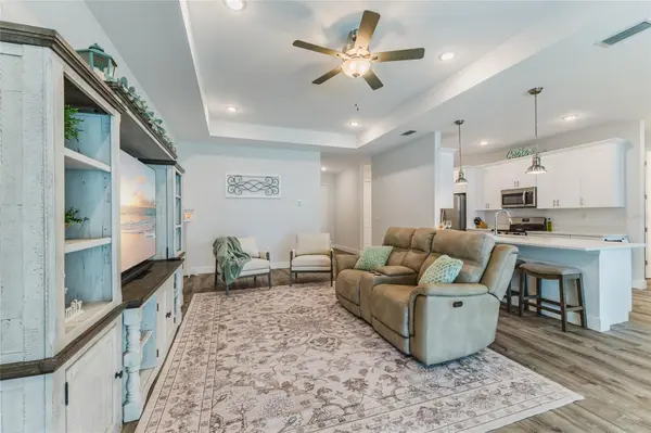 908 HIBISCUS AVE, Lehigh Acres, FL 33972