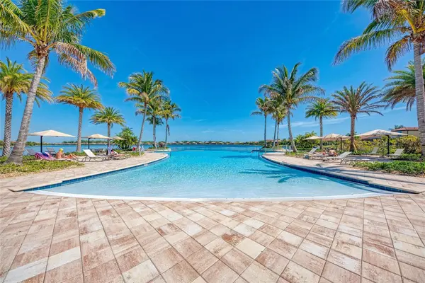 564 MARAVIYA BLVD, Nokomis, FL 34275