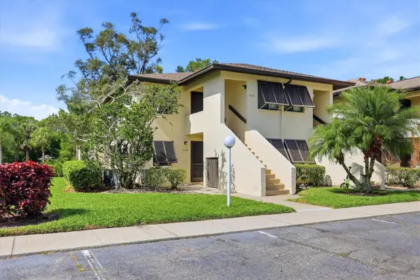 4528 LONGWATER #35, Sarasota, FL 34235