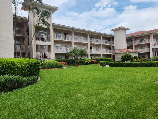 6501 STONE RIVER RD #303, Bradenton, FL 34203