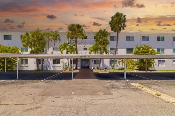 763 JOHN RINGLING BLVD #22, Sarasota, FL 34236