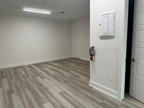 419 MIKE ROBERTO WAY, Oviedo, FL 32765