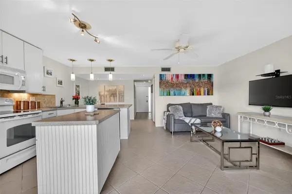 3061 QUAIL HOLW ## 35, Sarasota, FL 34235