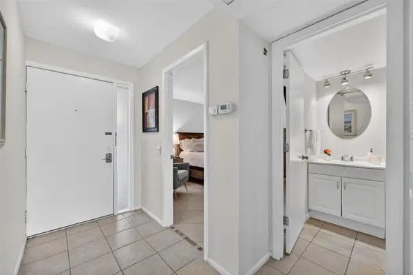 3061 QUAIL HOLW ## 35, Sarasota, FL 34235
