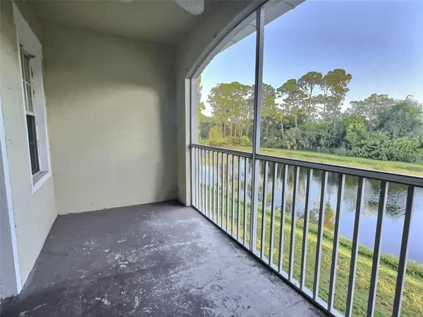 4751 TRAVINI CIR #4-105, Sarasota, FL 34235