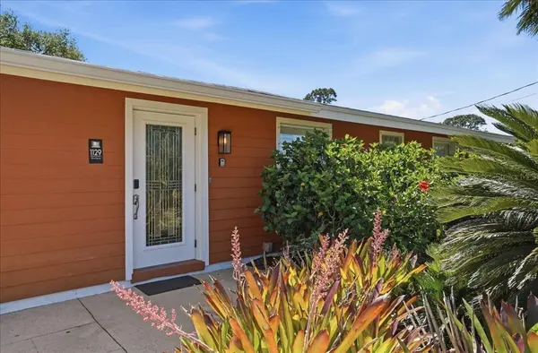 1129 RIVIERA ST, Venice, FL 34285