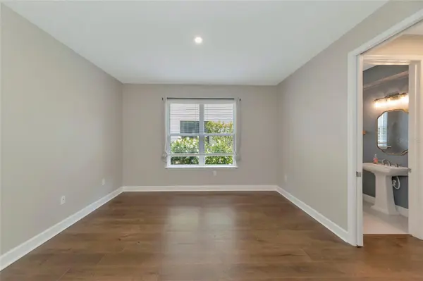 10187 MILKY WAY CIR, Sarasota, FL 34241