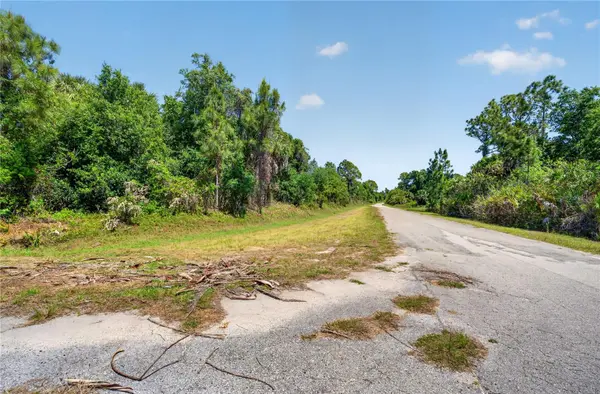 CUSTER CIR, North Port, FL 34288