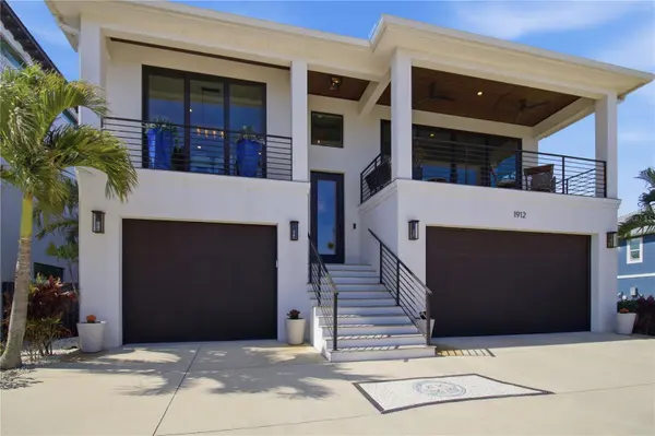 1912 RIVERSIDE DR E, Bradenton, FL 34208