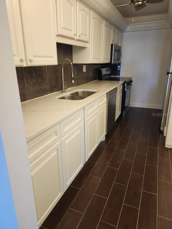 7400 SUN ISLAND DR S #107, South Pasadena, FL 33707