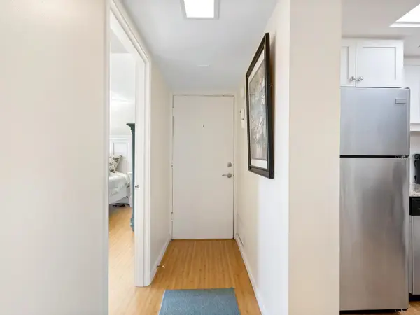 22 SANDY COVE RD #APT 203, Sarasota, FL 34242