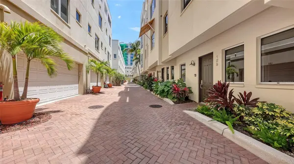 235 COCOANUT AVE #128E, Sarasota, FL 34236