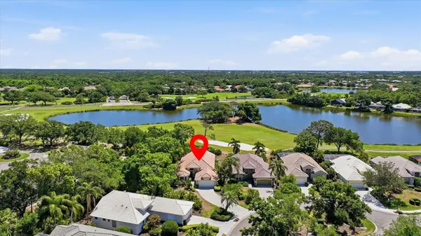 8009 HAMPTON CT, University Park, FL 34201