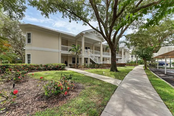 3702 54TH DR W #204, Bradenton, FL 34210