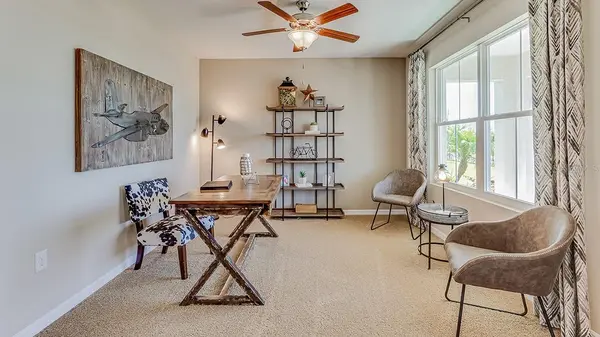 5739 SILVER MOONLIGHT DR, Palmetto, FL 34221