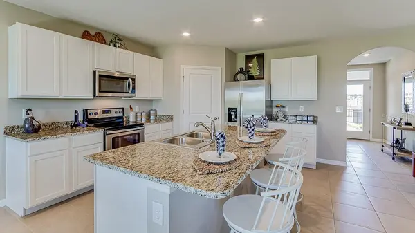 5739 SILVER MOONLIGHT DR, Palmetto, FL 34221