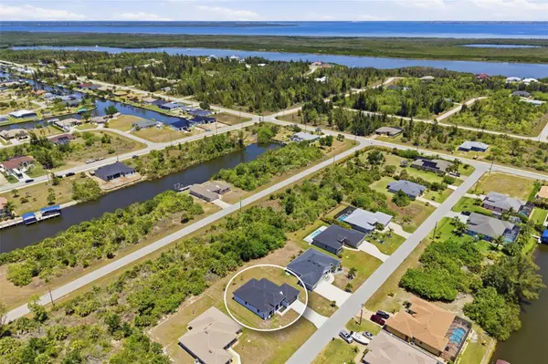 15725 AUTRY CIR, Port Charlotte, FL 33981