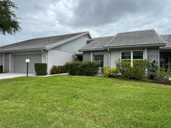 5371 CRESTLAKE BLVD #68, Sarasota, FL 34233
