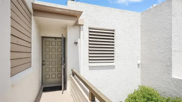 303 SPRINGDALE DR #303, Bradenton, FL 34210