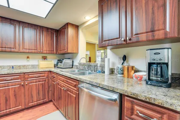 5008 MEDALIST RD, Sarasota, FL 34243