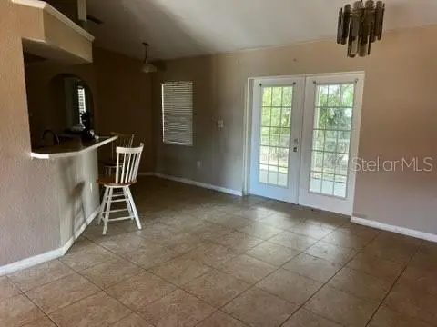 220 PALMETTO CIR NE, Port Charlotte, FL 33952