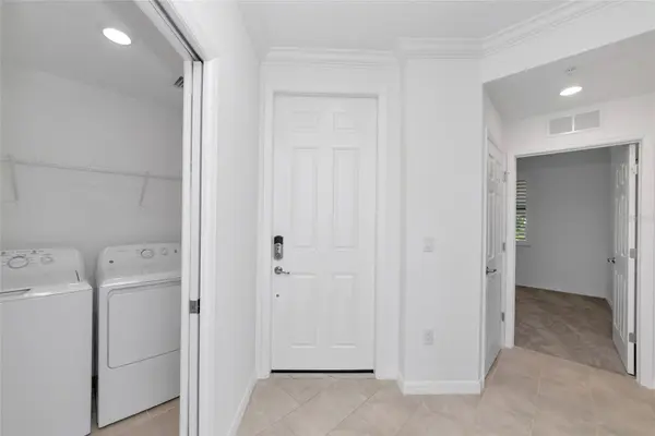 18008 GAWTHROP DR #101, Lakewood Ranch, FL 34211