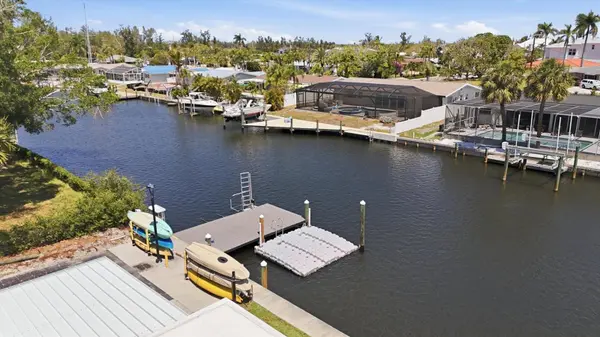 9914 SEBASTIAN CT, Bradenton, FL 34210