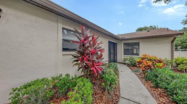 4633 OAK HILL DR #13, Sarasota, FL 34232