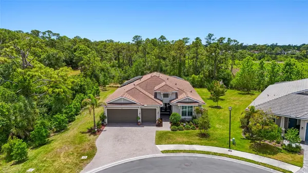 617 MISTIFLOWER CIR, Nokomis, FL 34275