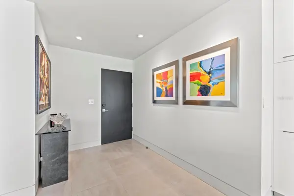 226 GOLDEN GATE PT #33, Sarasota, FL 34236
