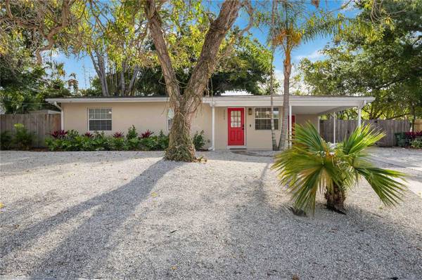 2205 FLOYD ST, Sarasota, FL 34239