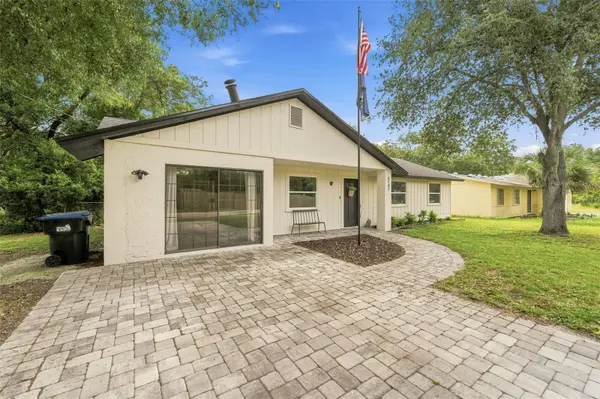 5147 LAKE NINA DR, Orlando, FL 32810