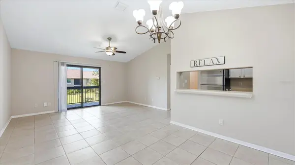 4033 CROCKERS LAKE BLVD #28, Sarasota, FL 34238